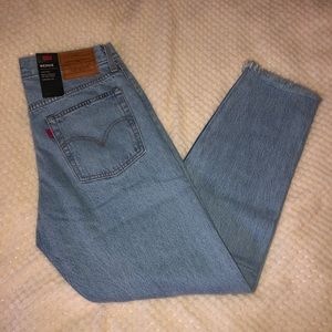 levi’s wedgie fit jeans